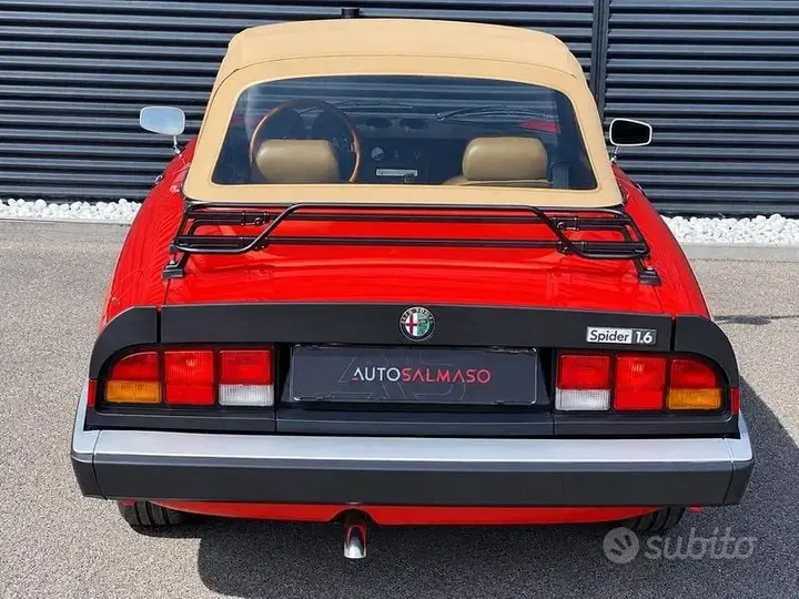 Alfa Romeo Spider 1984 photo 5