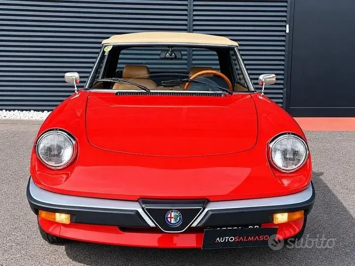 Alfa Romeo Spider 1984 photo 2