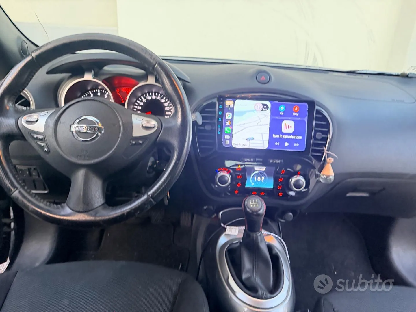 Nissan Juke 2011 photo 3