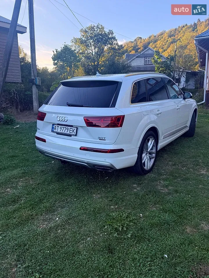 Audi Q7 2017 photo 3