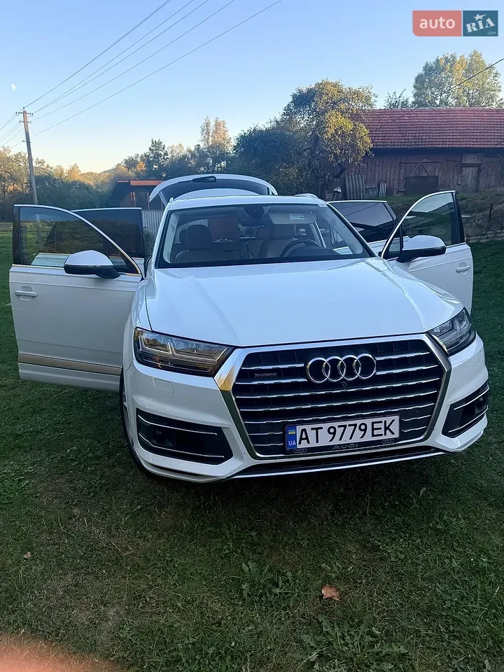 Audi Q7 2017 photo 4