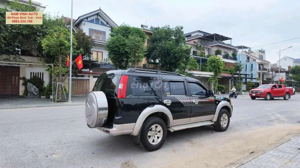 Ford Everest 2008 photo 2