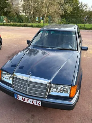 Mercedes-Benz S124
