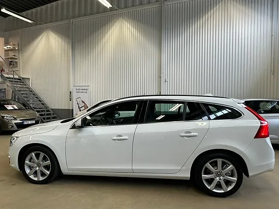 Volvo V60 2017 photo 4