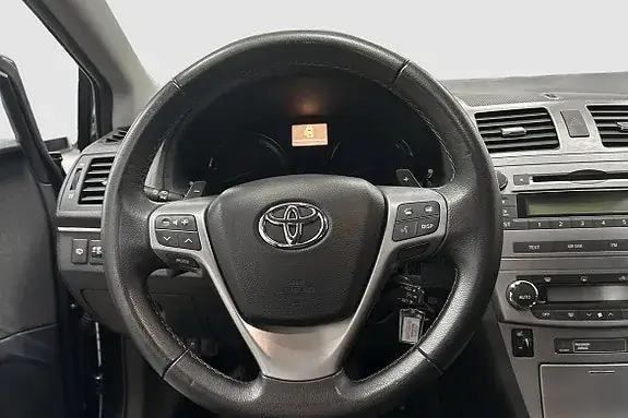 Toyota Avensis 2010 photo 2