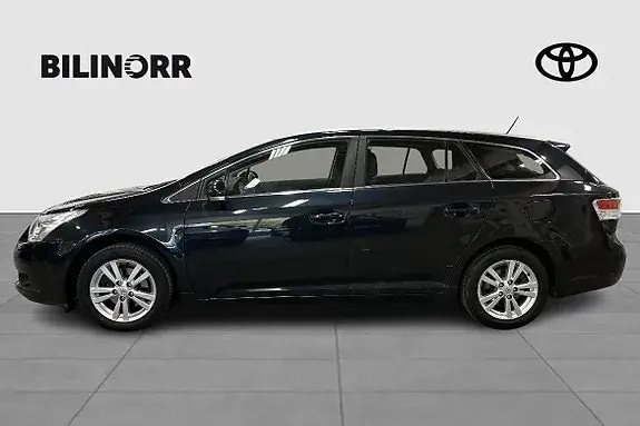 Toyota Avensis 2010 photo 5