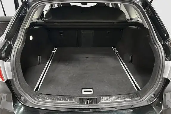 Toyota Avensis 2010 photo 3