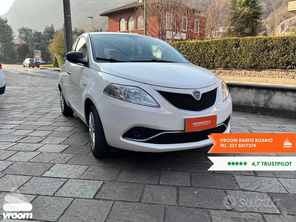 Lancia Ypsilon 2018 photo 2
