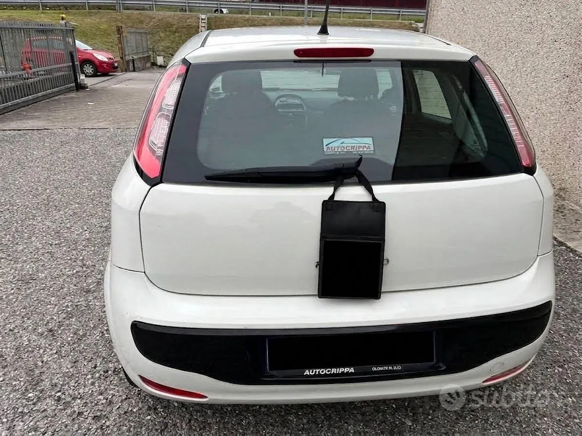 Fiat Punto Evo 2011 photo 4