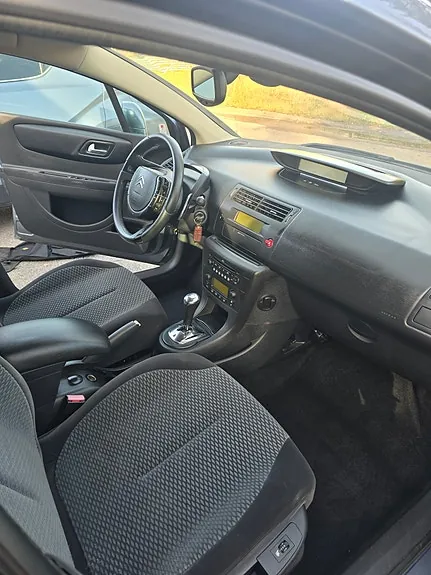 Citroen C4 2008 photo 5