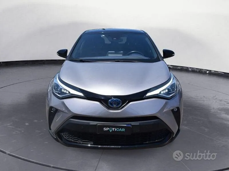 Toyota C-Hr 2020 photo 2