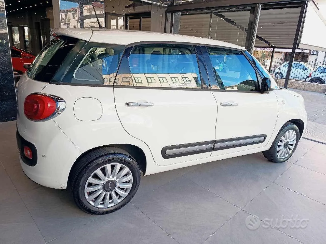 Fiat 500L 2014 photo 5