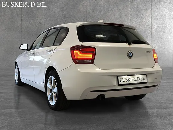 BMW 116D 2012 photo 2