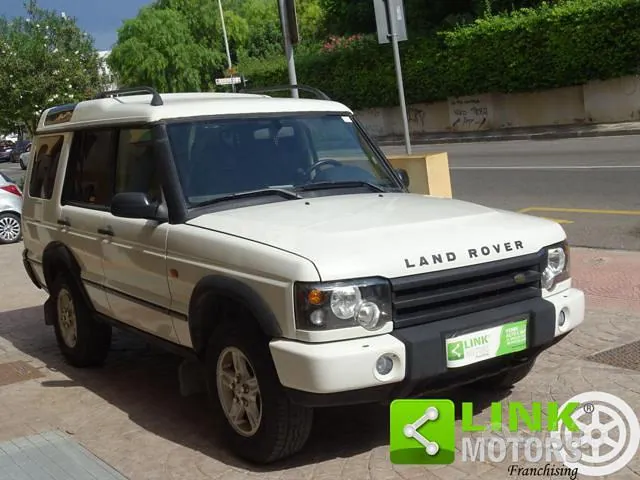 Land Rover Discovery 2003 photo 3