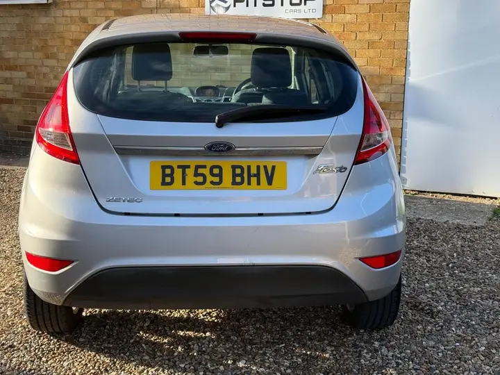 Ford Fiesta 2009 photo 5