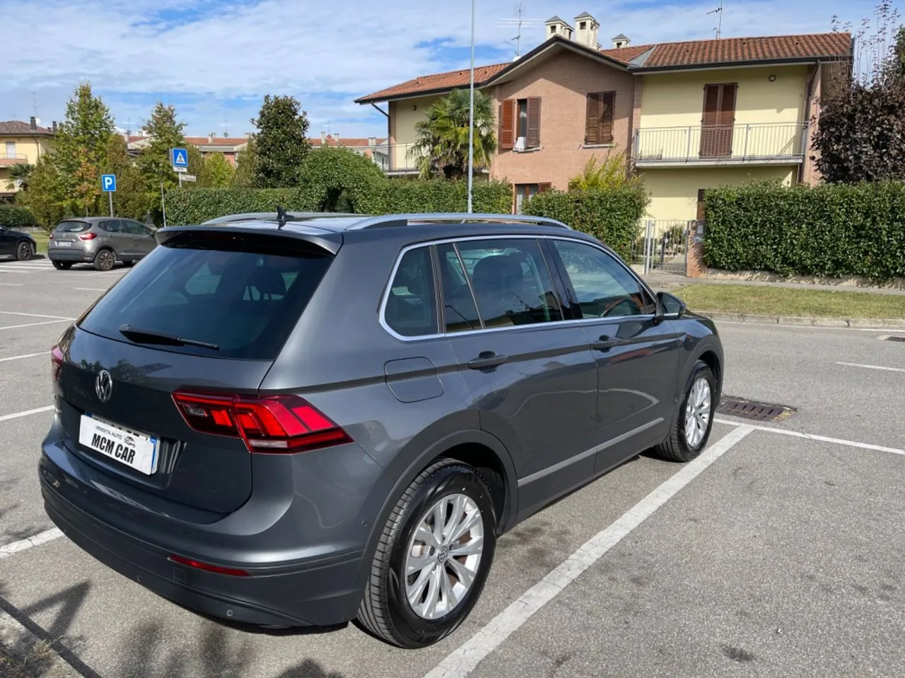 Volkswagen Tiguan 2019 photo 2