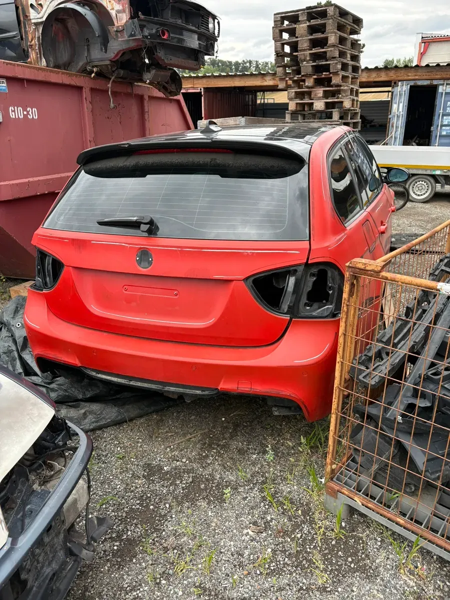 BMW 3 Series 2007 photo 2