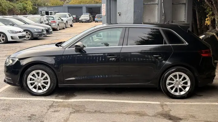 Audi A3 2014 photo 4