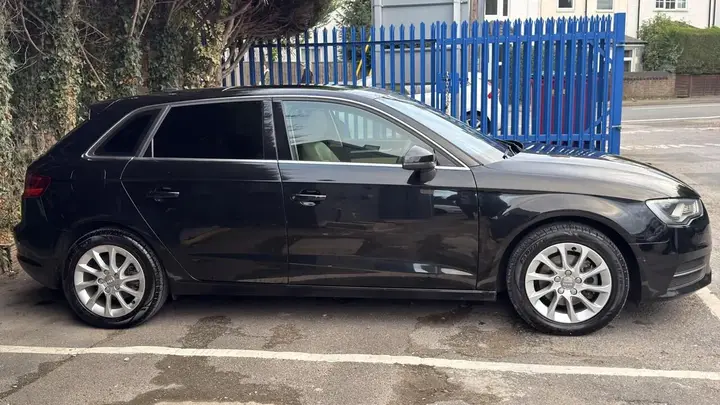 Audi A3 2014 photo 5