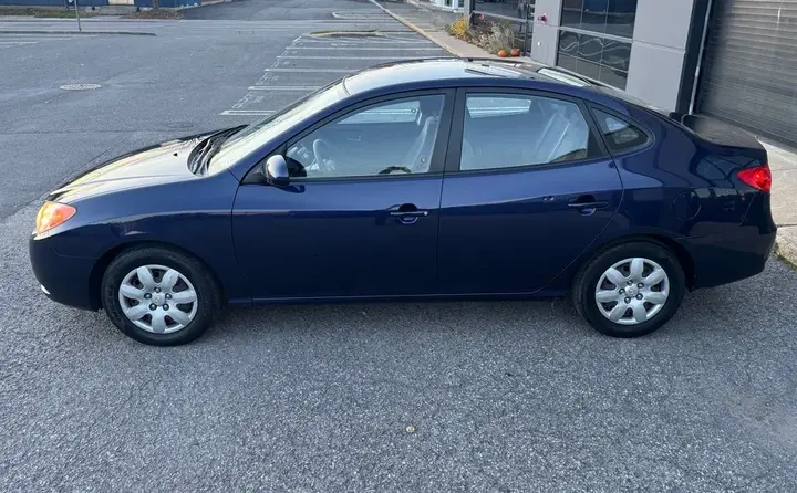 Hyundai Elantra 2010 photo 4