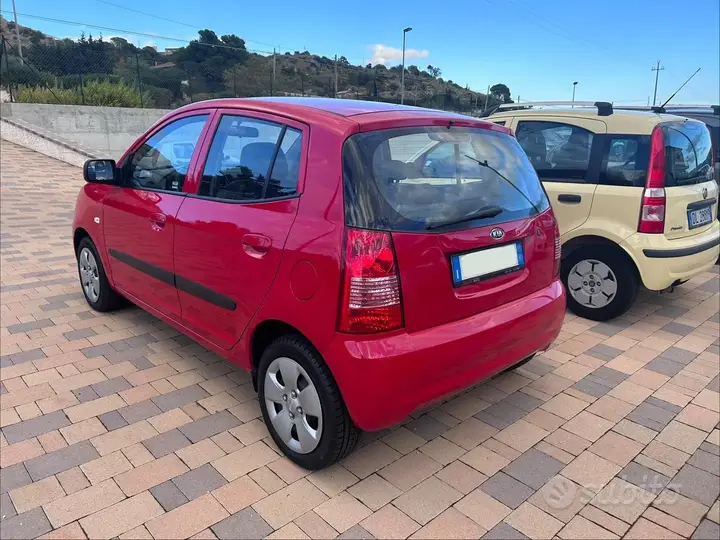 Kia Picanto 2007 photo 4