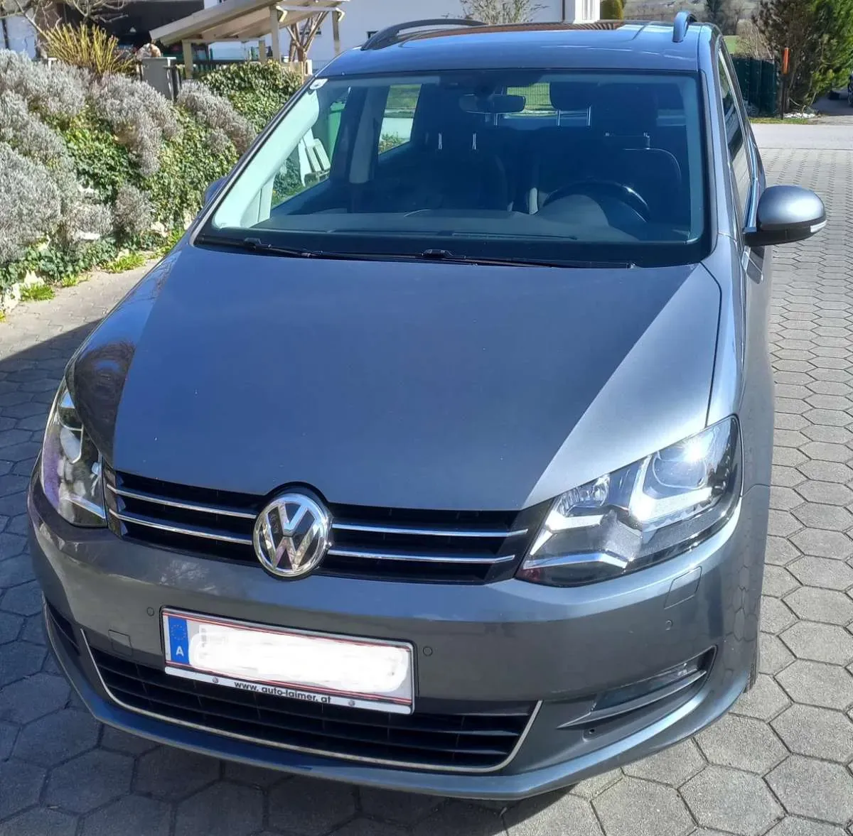 Volkswagen Sharan 2017 photo 2