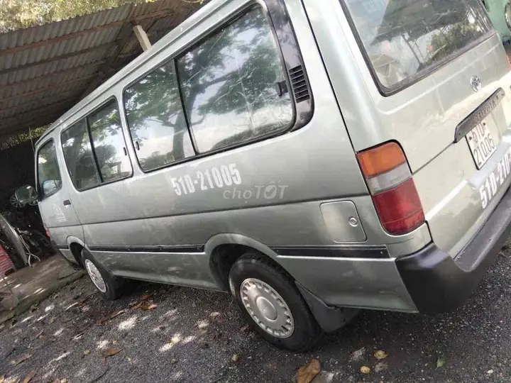 Toyota Hiace