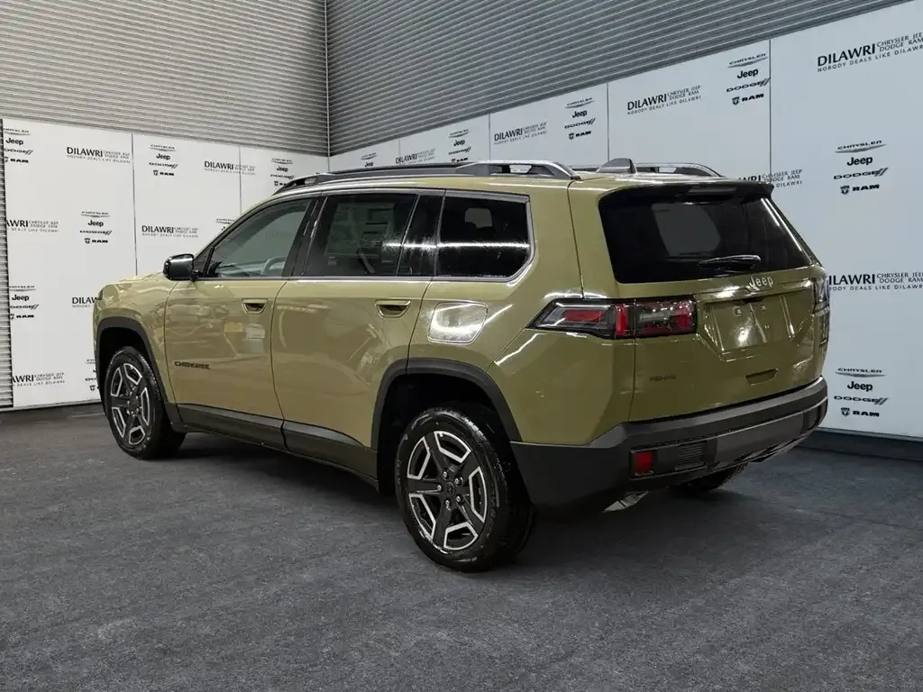 Jeep Cherokee 2026 photo 3