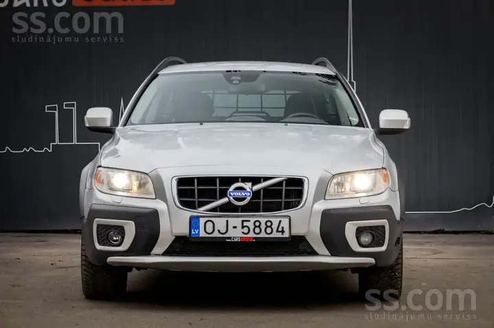 Volvo Xc70 2013 photo 2