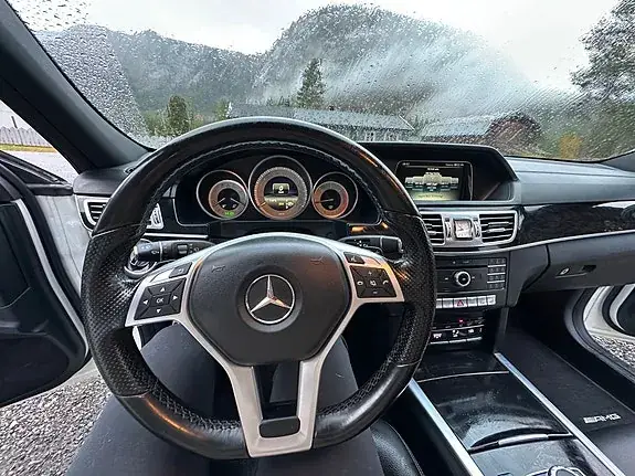 Mercedes-Benz E 220 D 2016 photo 3