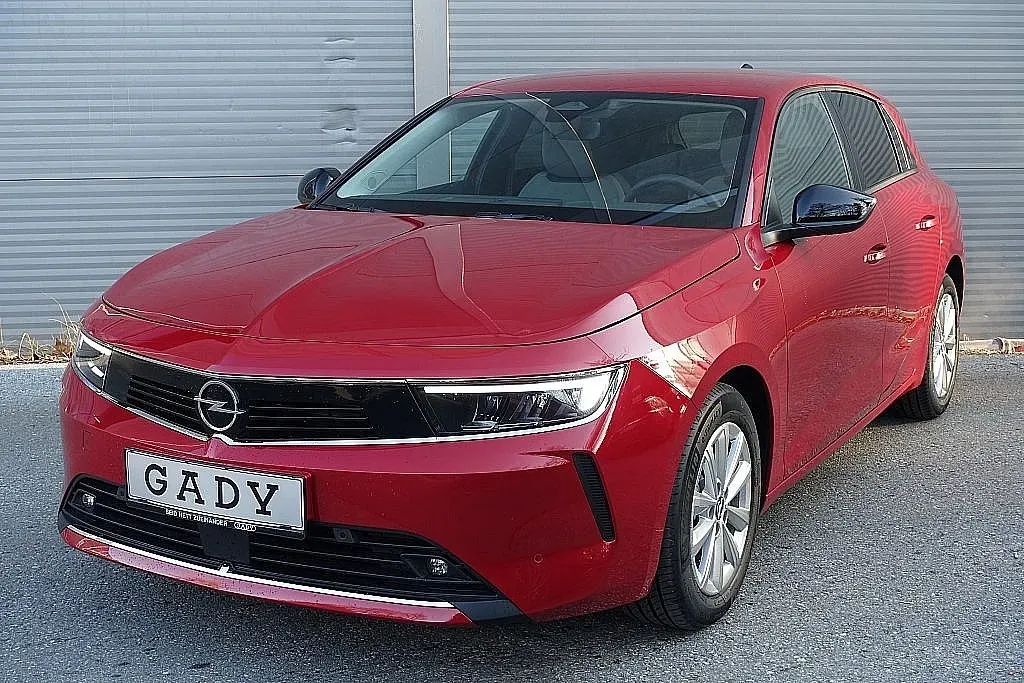 Opel Astra 2023 photo 2