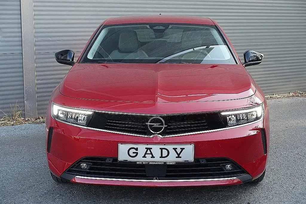 Opel Astra 2023 photo 3
