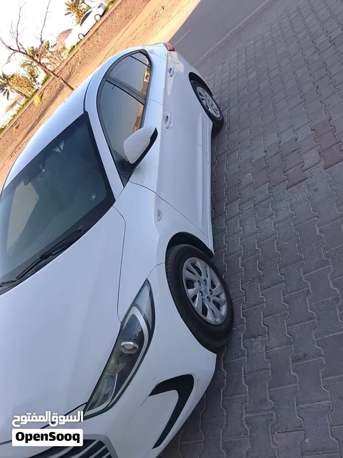 Hyundai Elantra 2016 photo 3