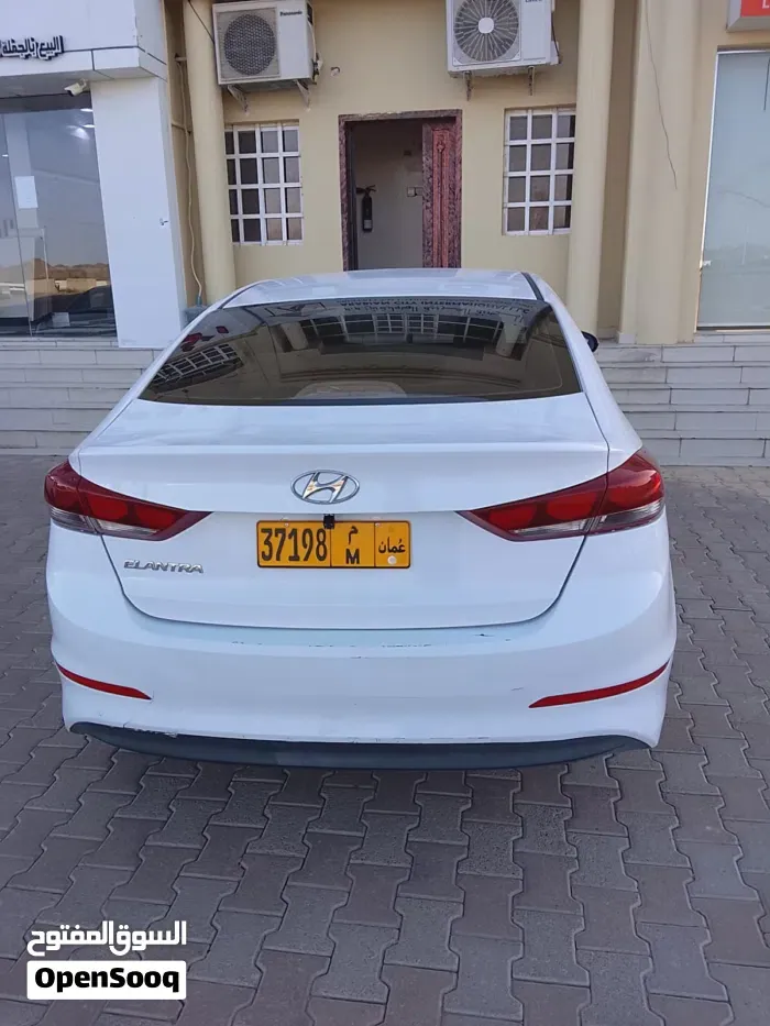 Hyundai Elantra 2016 photo 4