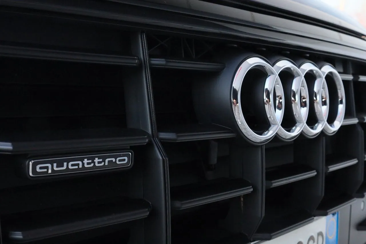 Audi Q8 2021 photo 5