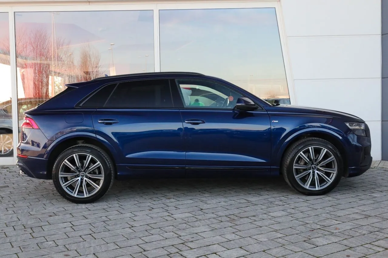 Audi Q8 2021 photo 4