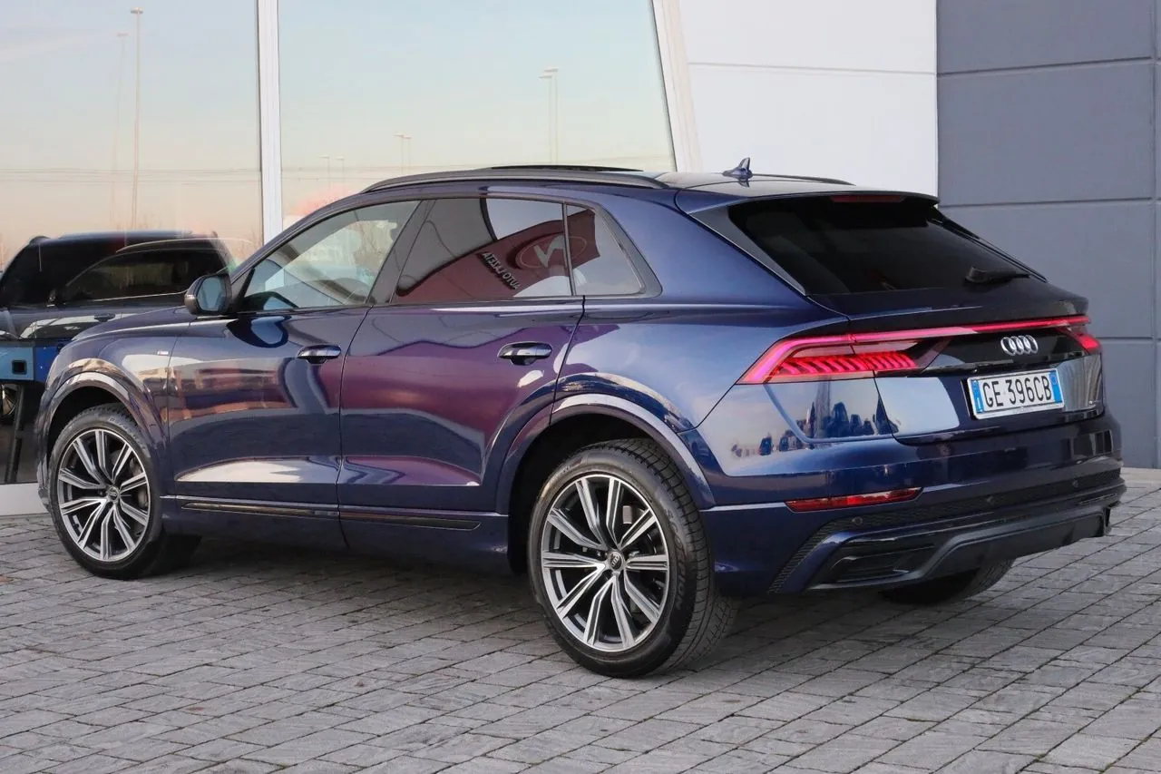 Audi Q8 2021 photo 3