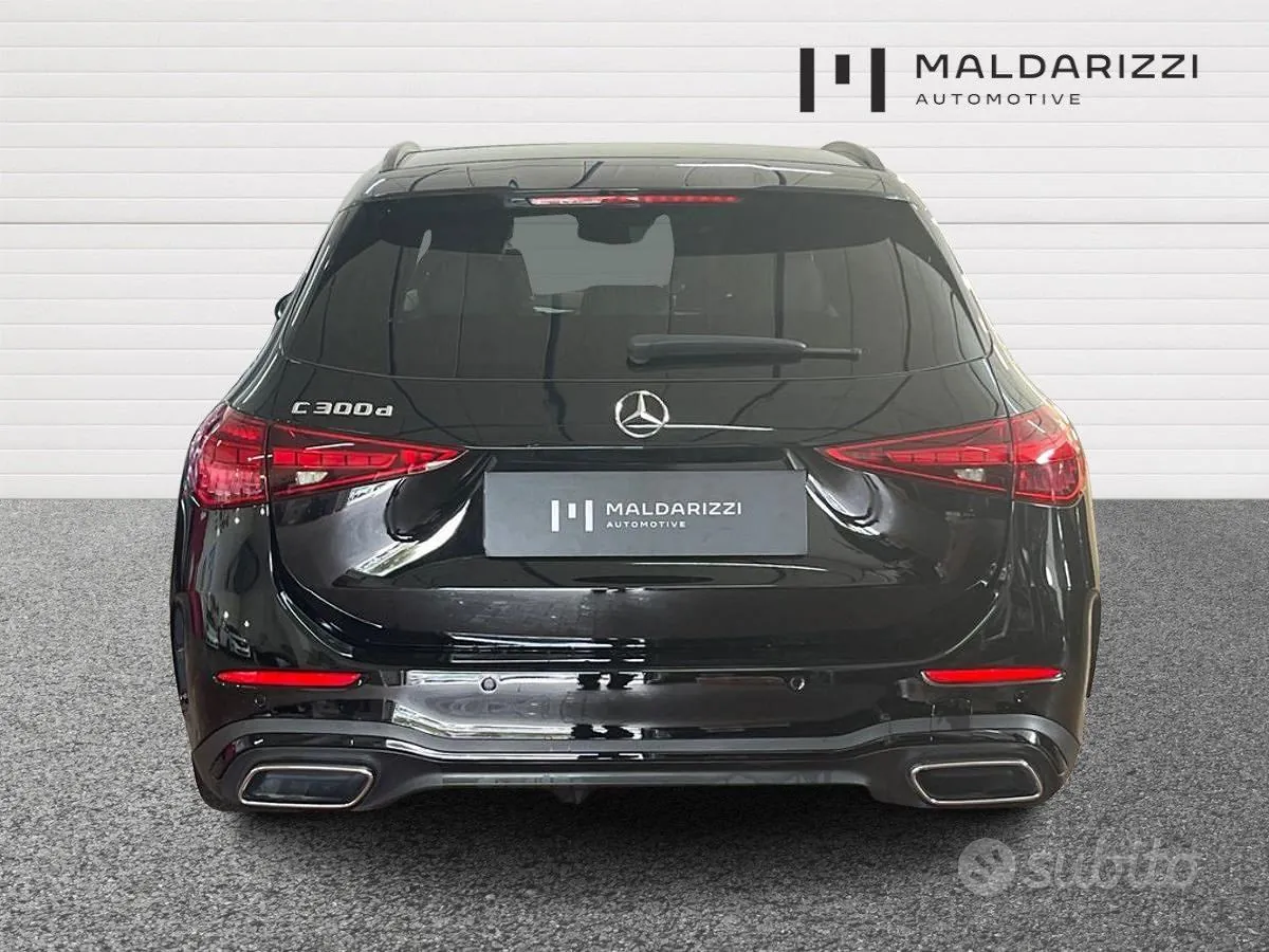 Mercedes-Benz C-Class 2023 photo 3