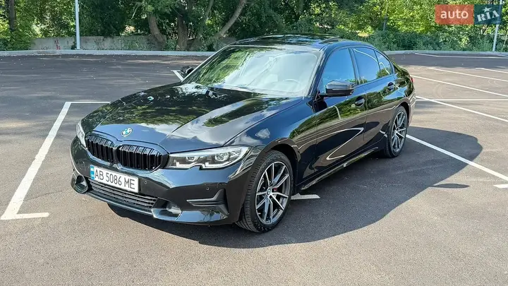 BMW 3 Series 2020 photo 4