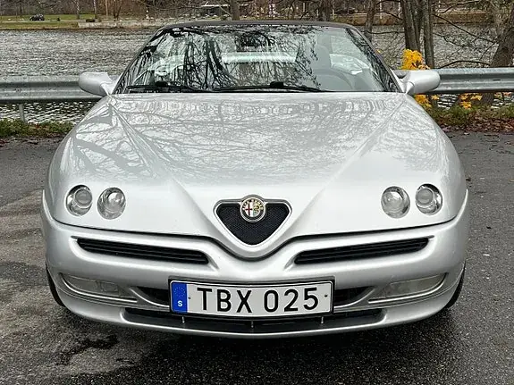 Alfa Romeo Spider 1999 photo 2
