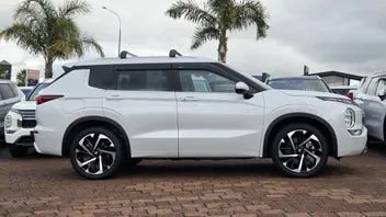 Mitsubishi Outlander 2022 photo 4