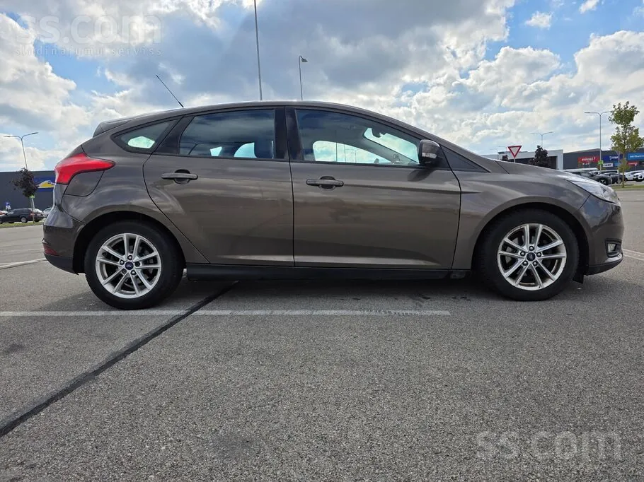 Ford Focus 2016 photo 2