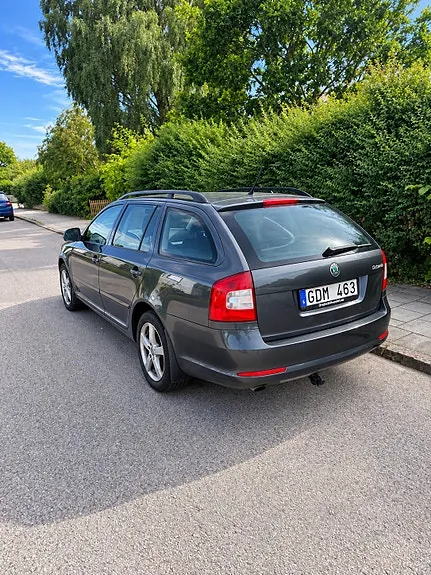 Skoda Octavia 2012 photo 5