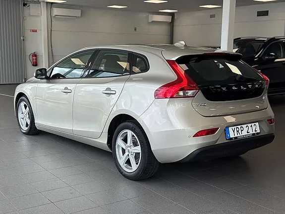 Volvo V40 2018 photo 5