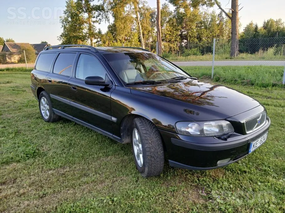 Volvo V70 2003 photo 2