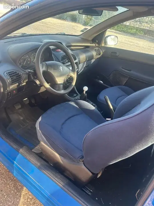 Peugeot 206 2004 photo 2