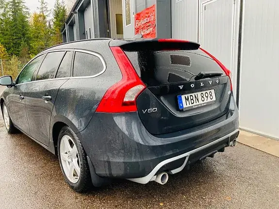 Volvo V60 2012 photo 2
