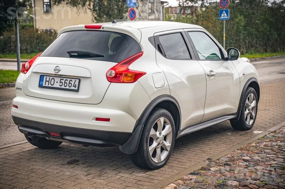 Nissan Juke 2011 photo 4