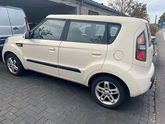 Kia Soul 2010 photo 3