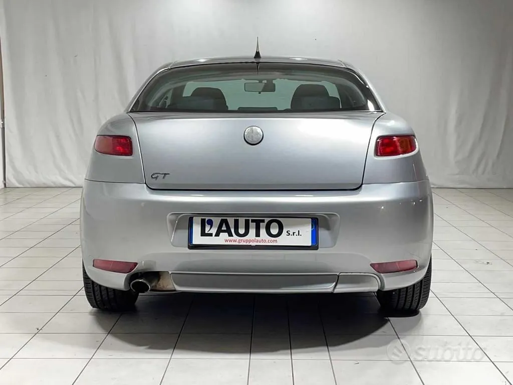 Alfa Romeo Gt 2006 photo 4